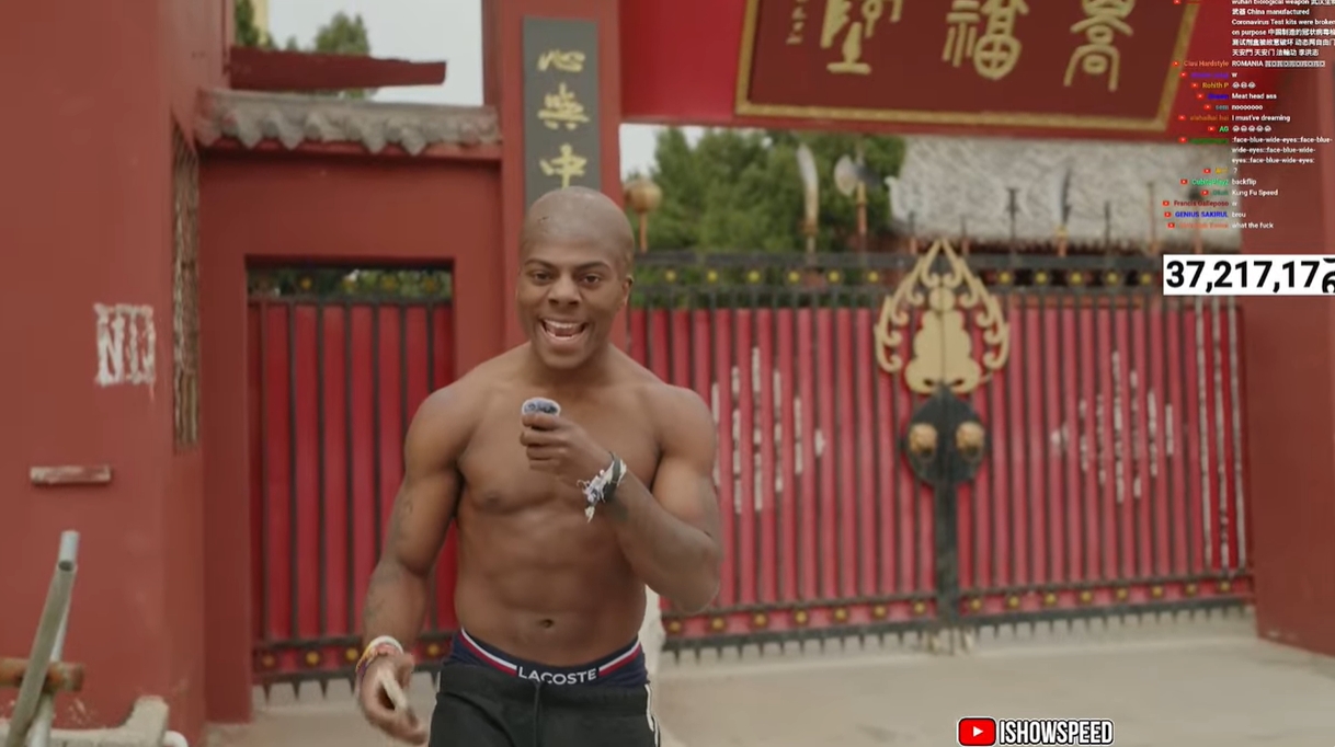 光頭造型！Speed中國(guó)行來(lái)到鄭州少林寺，上香拜佛學(xué)功夫