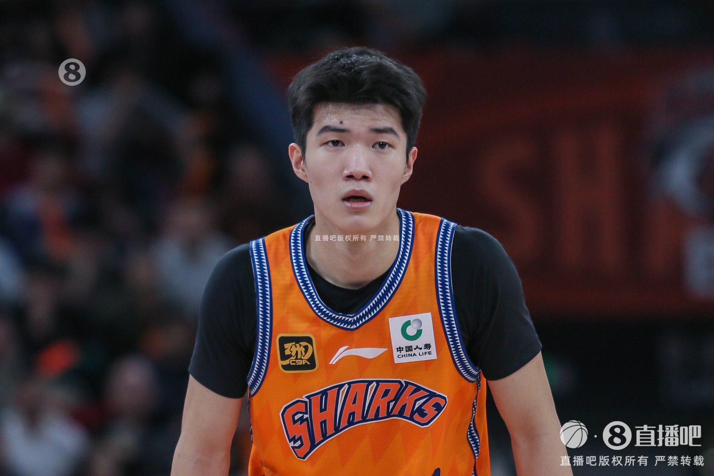 率先發(fā)力！偰李永煒首節(jié)5中4拿到11分 三分4中3
