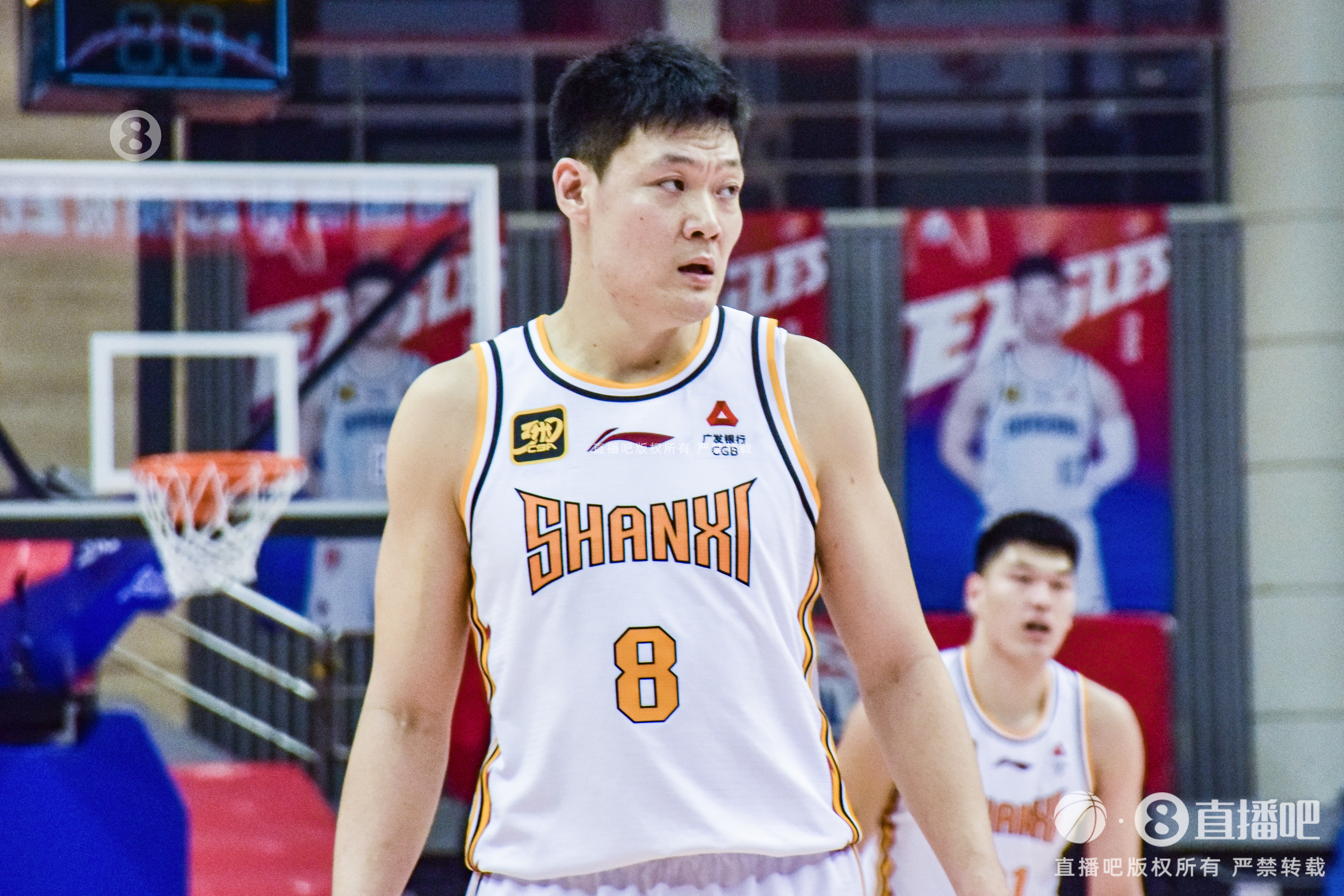 就你還正常！張寧半場8中5拿到10分2板2助